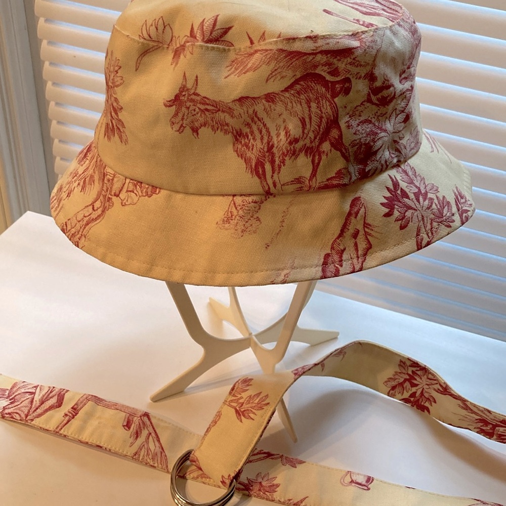New fabric bucket hat with matching ring belt